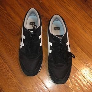 Onitsuka tiger alvarado by ASICS